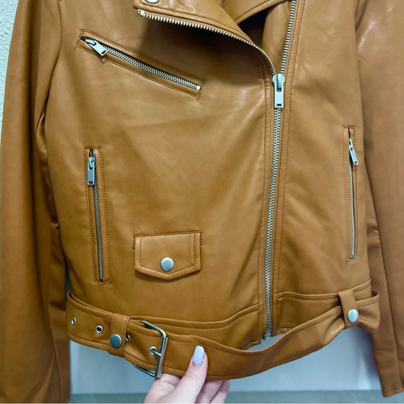 7 For All Mankind Camel Brown Faux Leather Motto Biker Jacket NWT Small - Picture 7 of 8